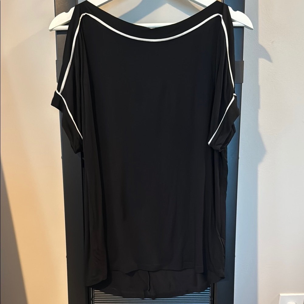 Cable & Gauge Open Shoulder Top